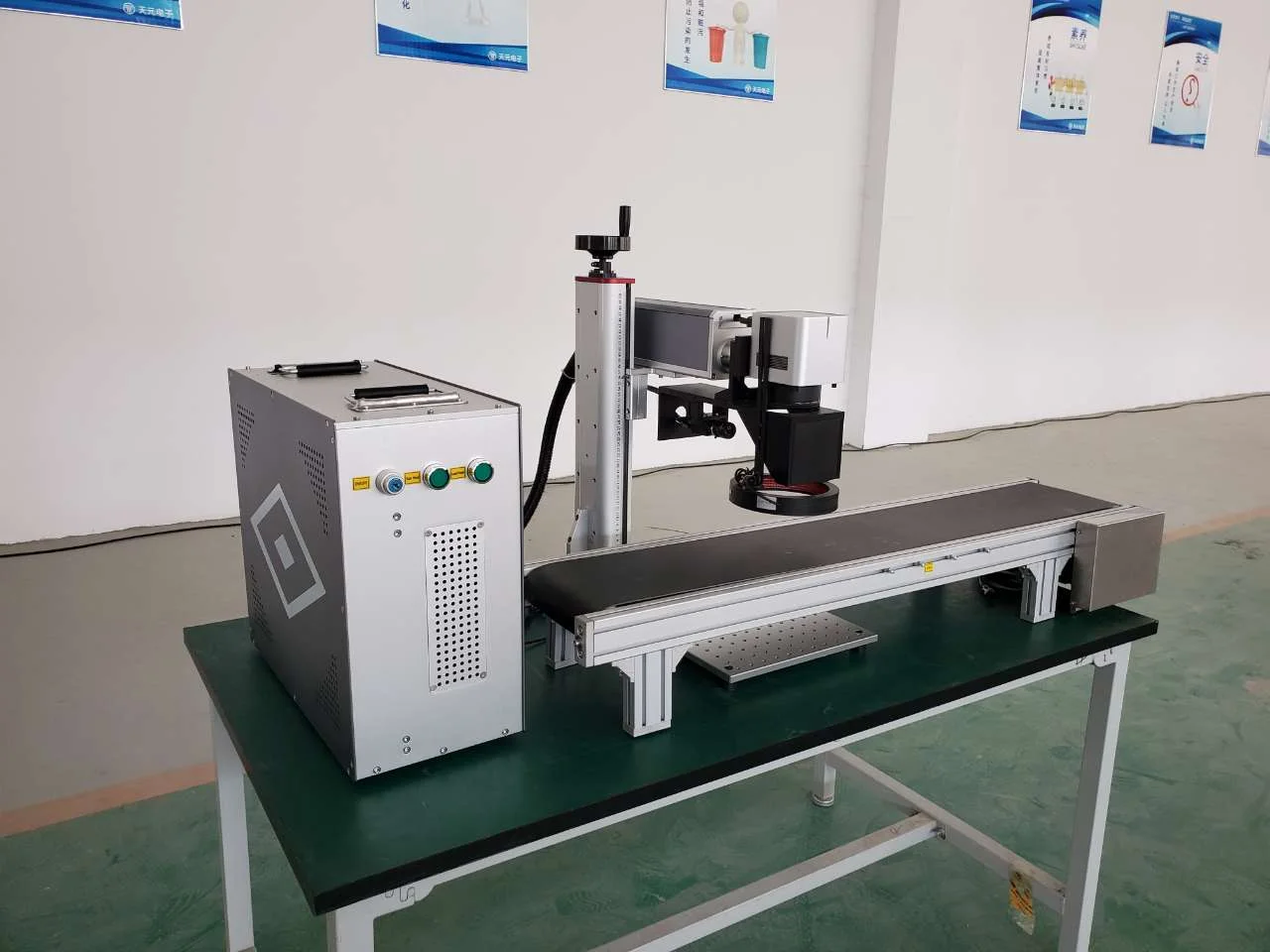 CCD Visual Automatic Positioning Small Parts Engraving Fiber Laser Marking Machine,fiber Laser Engraver