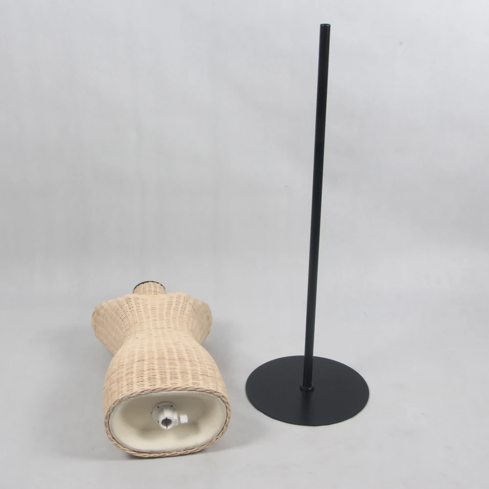 Hand made Handbag display props natural wicker rattan mannequin