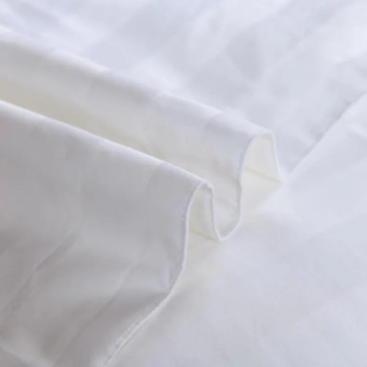 Customized Medium Weight comfortable 100% cotton 250CM 280CM 300CM hotel quilt bedding set fabric