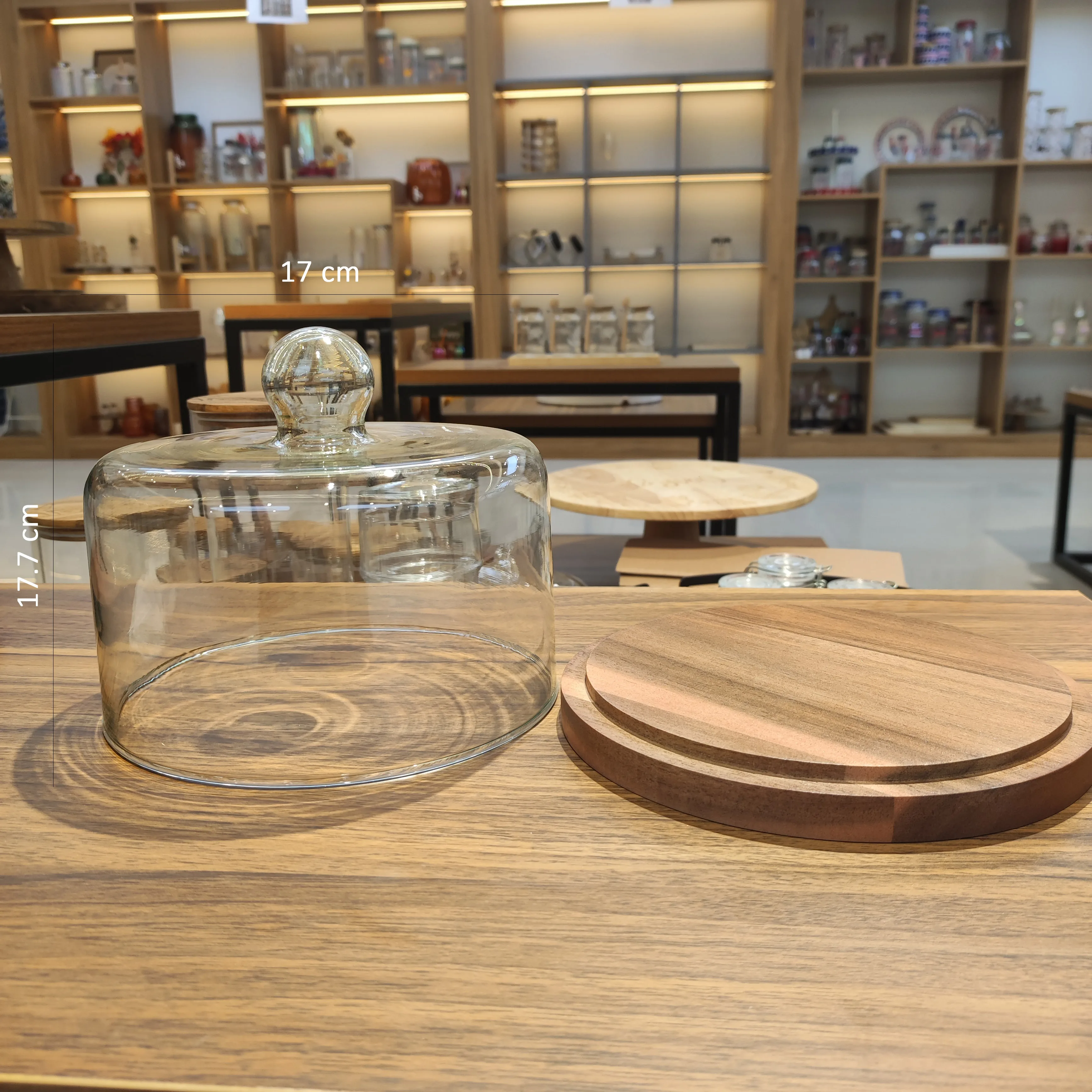High Quality Acacia Wood Cake Holder Flat Round Wood Server Cake Stand with Glass Dome