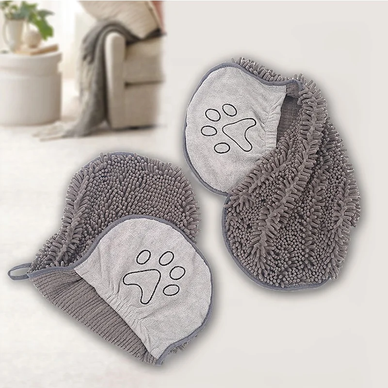 Pet Grooming Microfiber Dog Towels for Drying Dogs Super Absorbent Soft Bath Towel with Hand Pockets for Pets