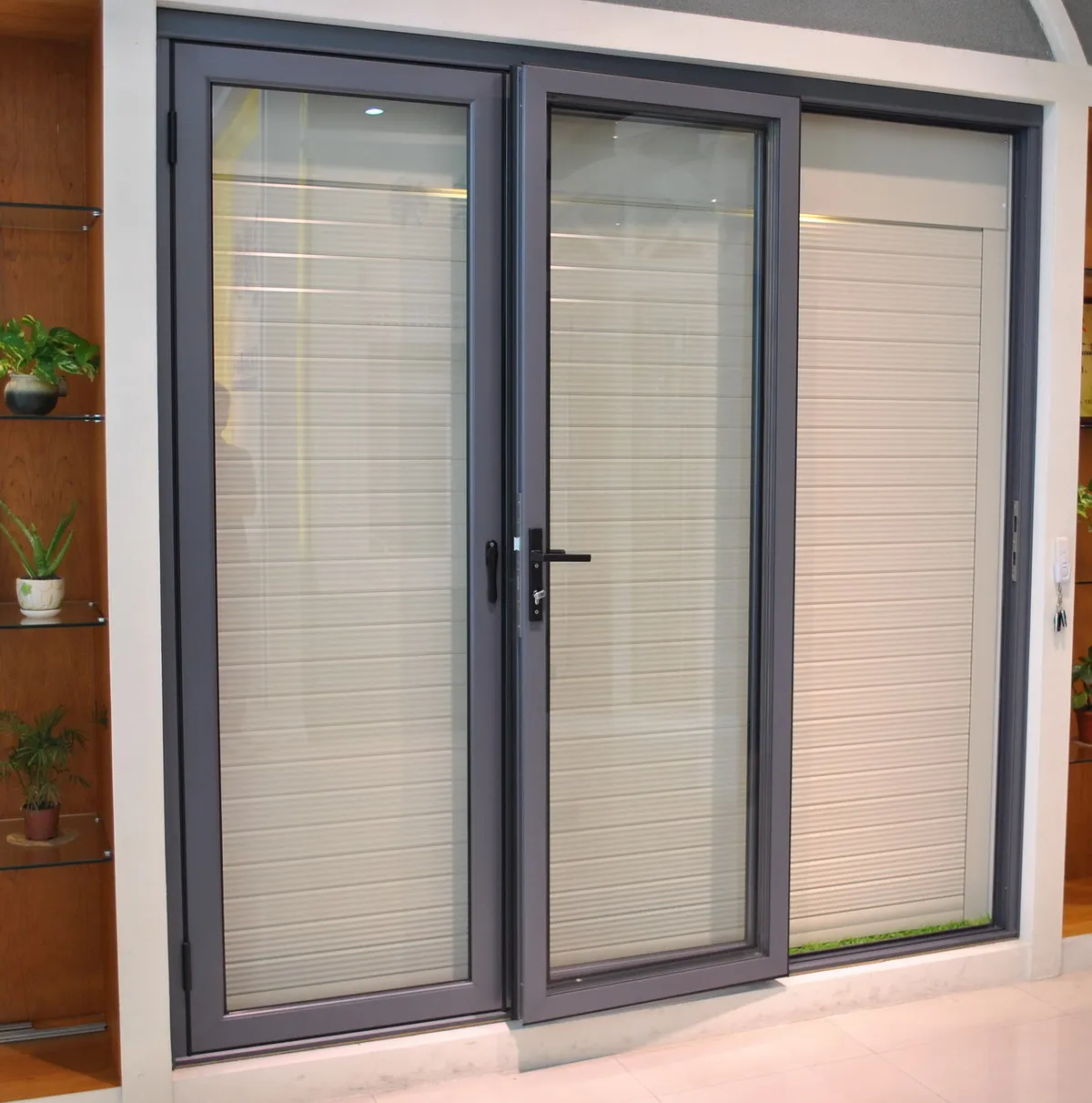 Top quality aluminum casement door