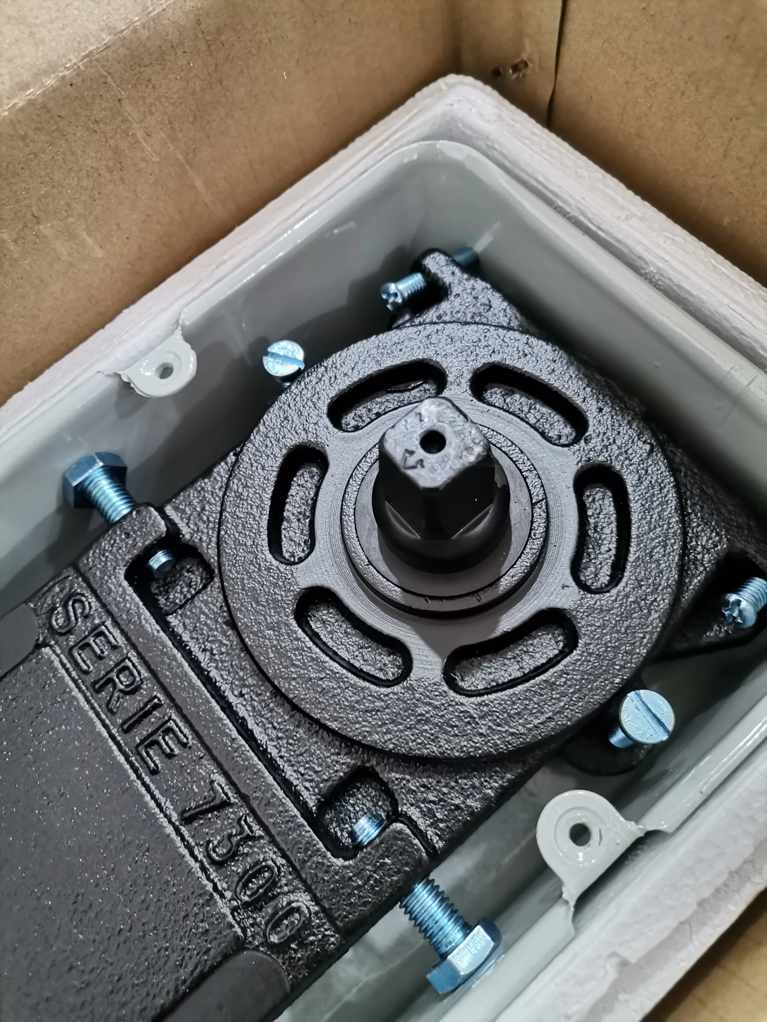 7300 series closer hydraulic automatic sliding door closer concealed glass door floor spring hinge