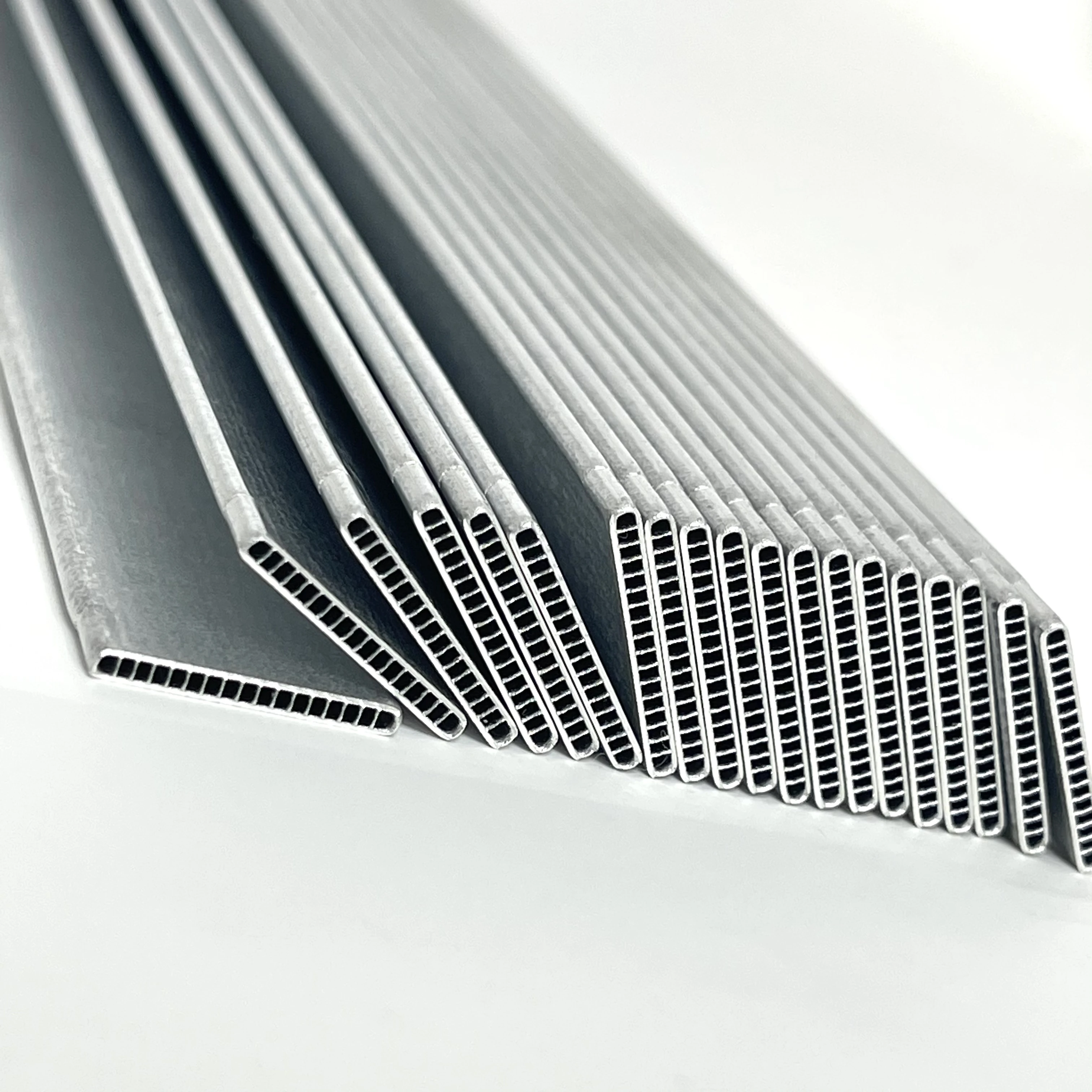 Aluminum Extruded Microchannel Flat Tubes for Aluminum Heat Exchangers