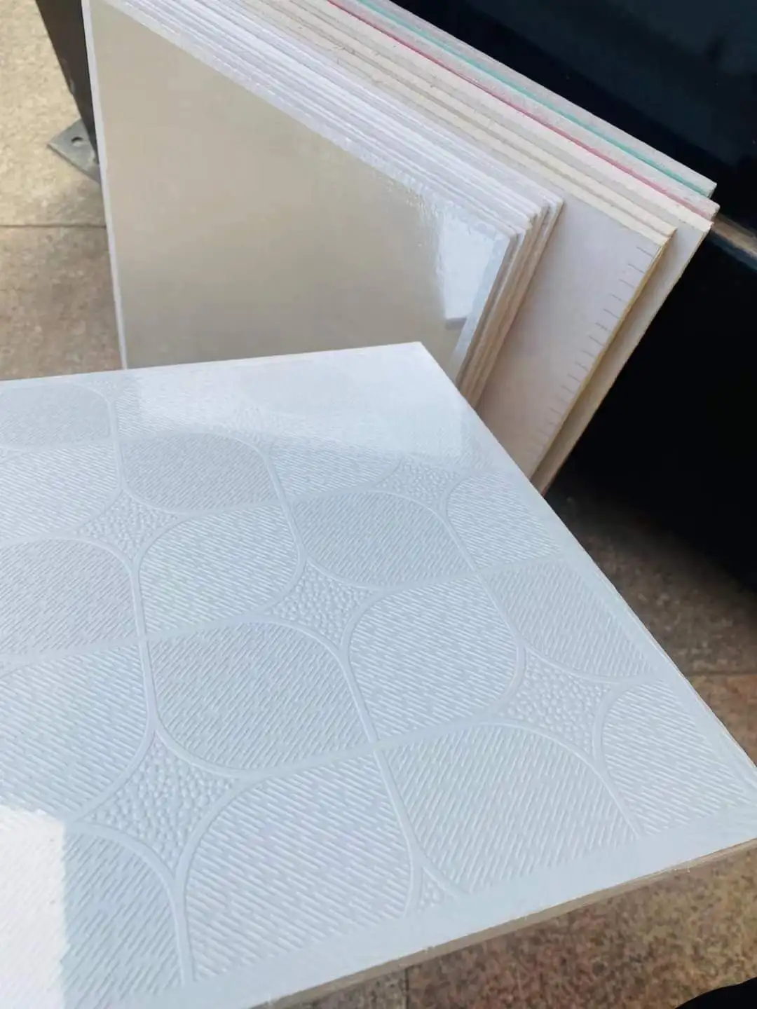 PVC gypsum ceiling board lightweight ceiling board decorative gypsum board