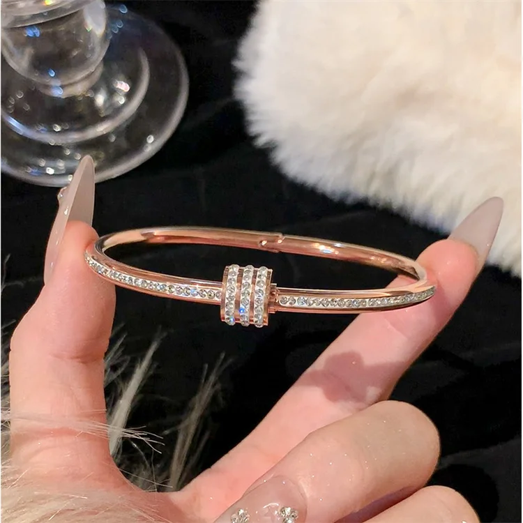 Wholesale Fashion Jewelry Real Gold Electroplated Zircon Stainless Steel Bracelet for Women