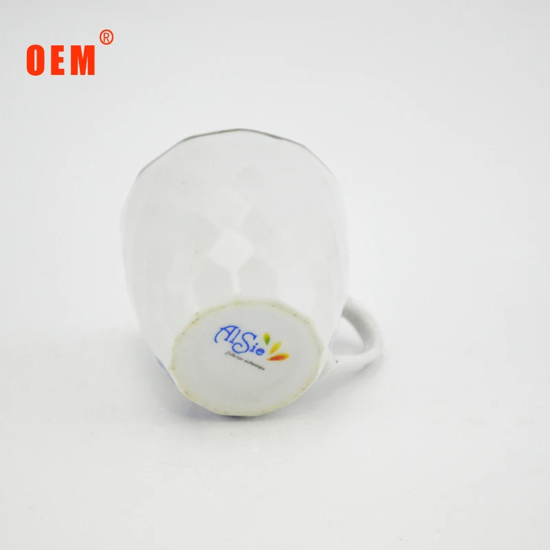 Hot selling custom travel embossed white ceramic coffee mug for Dubai