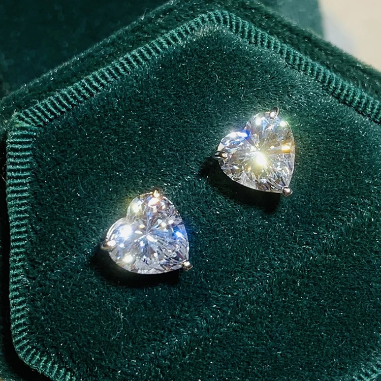 Fashion Jewelry 925 Siver Pear Stud Earring Women 18k Gold Plated Oval Heart Moissanite Earring