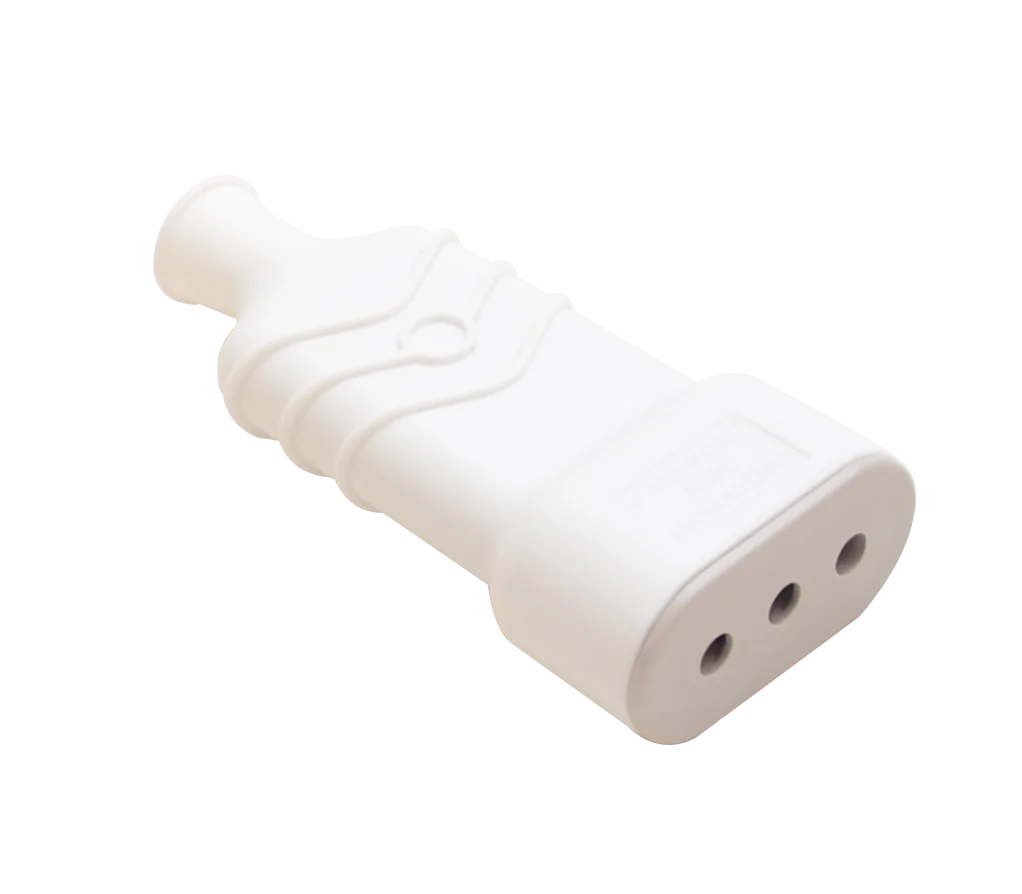 Electronic Accessories 250v Adapter 10/16A 2P+T Adapter