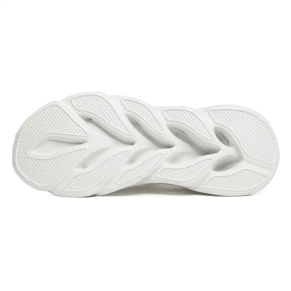 Large Size Men Running Shoe Twist Breathable Flying Knitted Casual