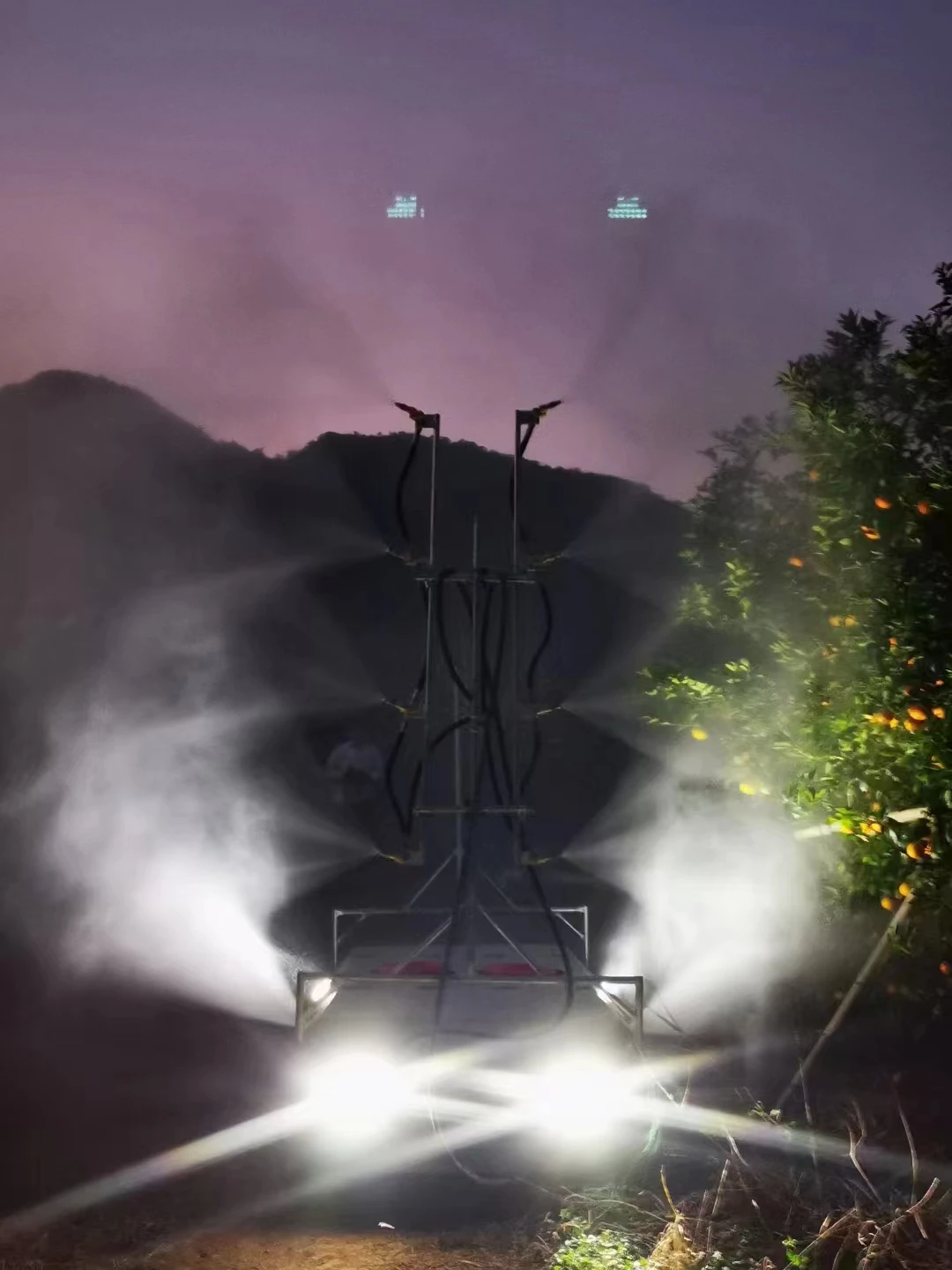 RC автоматический интеллектуальный гусеничный сельскохозяйственный садовый опрыскиватель для продажи