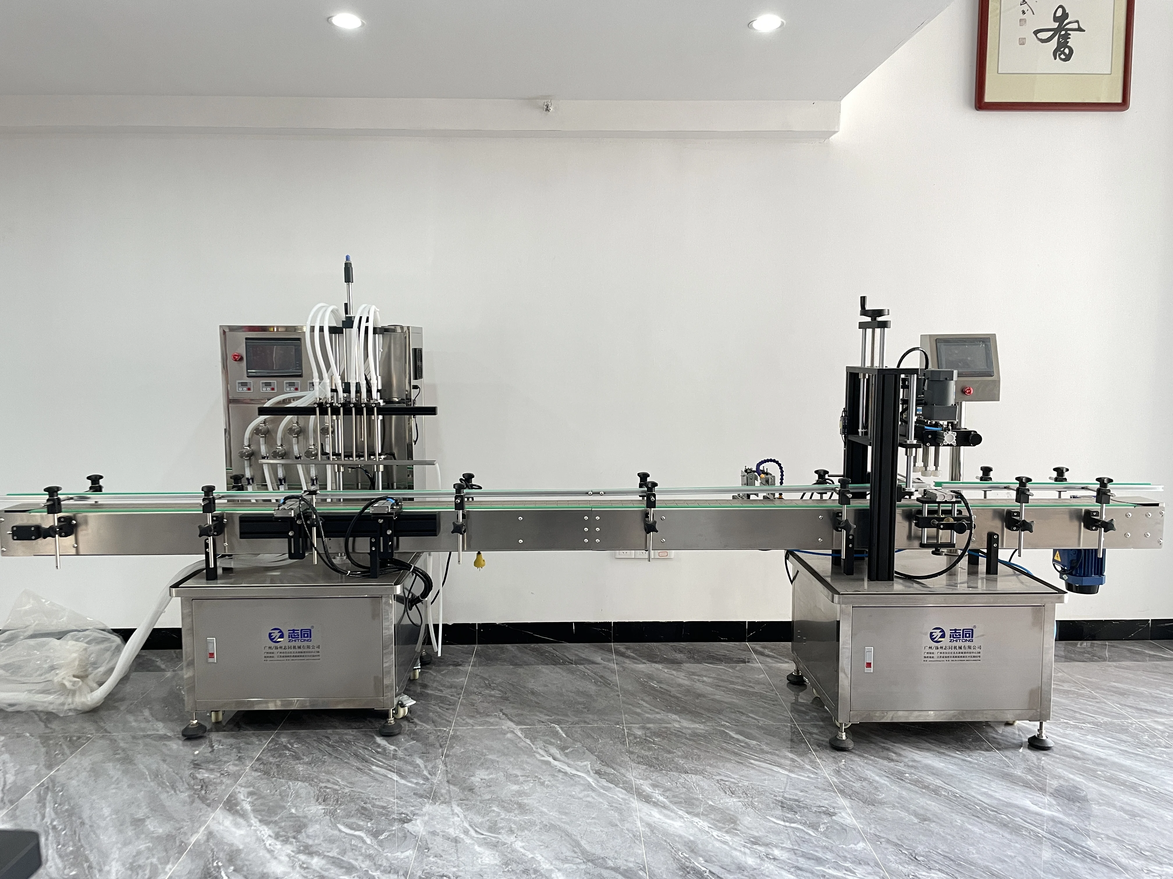 Liquid filling machine automatic water filling line bottle filling capping machine Toner dispenser equipment oil essence filler