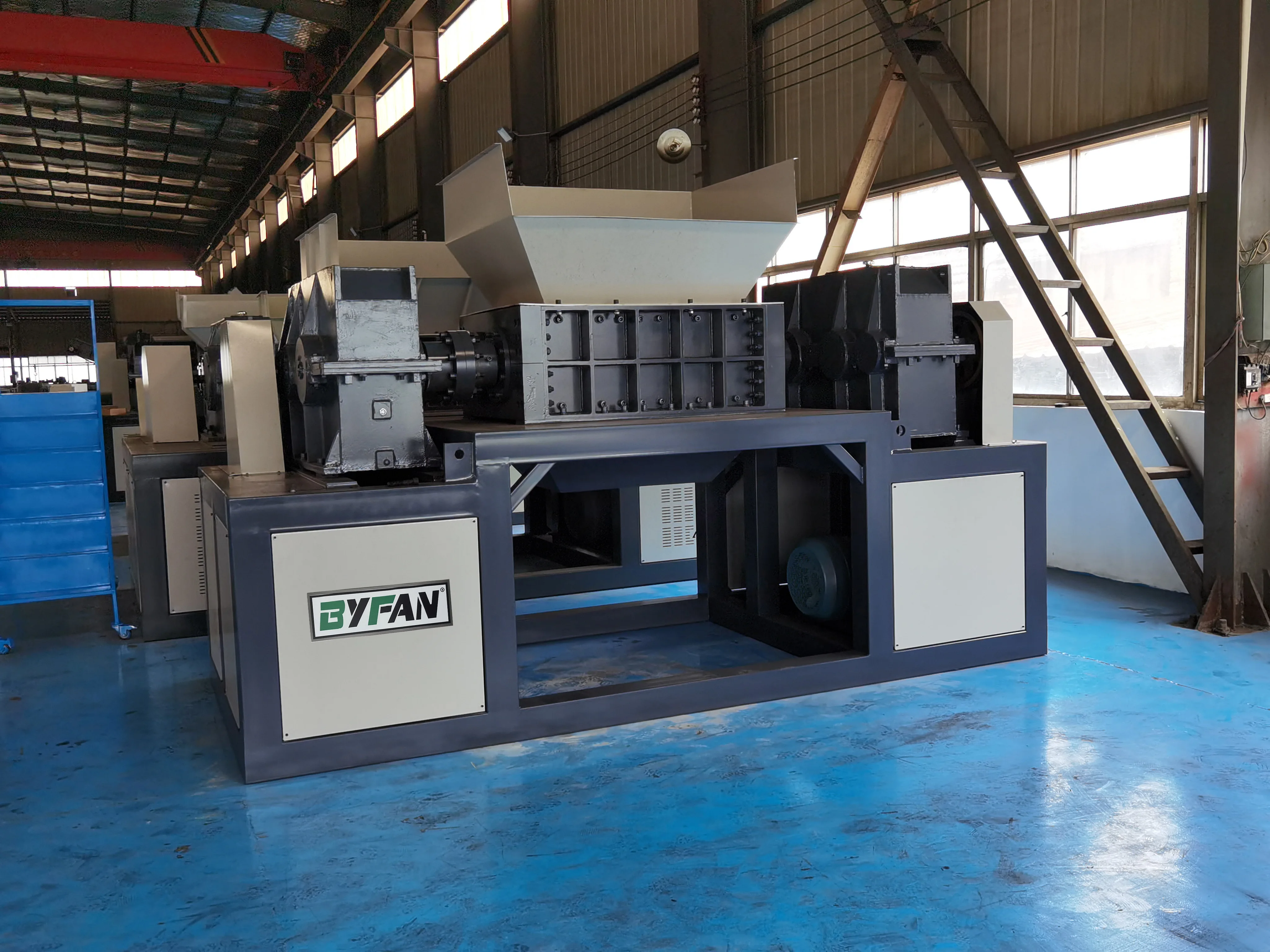 Хорошая цена, дробилка для пластиковых бутылок, машина для переработки Шредера