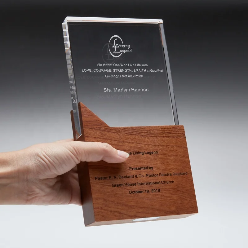 Wholesale Factory Souvenur Gift With Wooden Base Crystal Glass Trophy