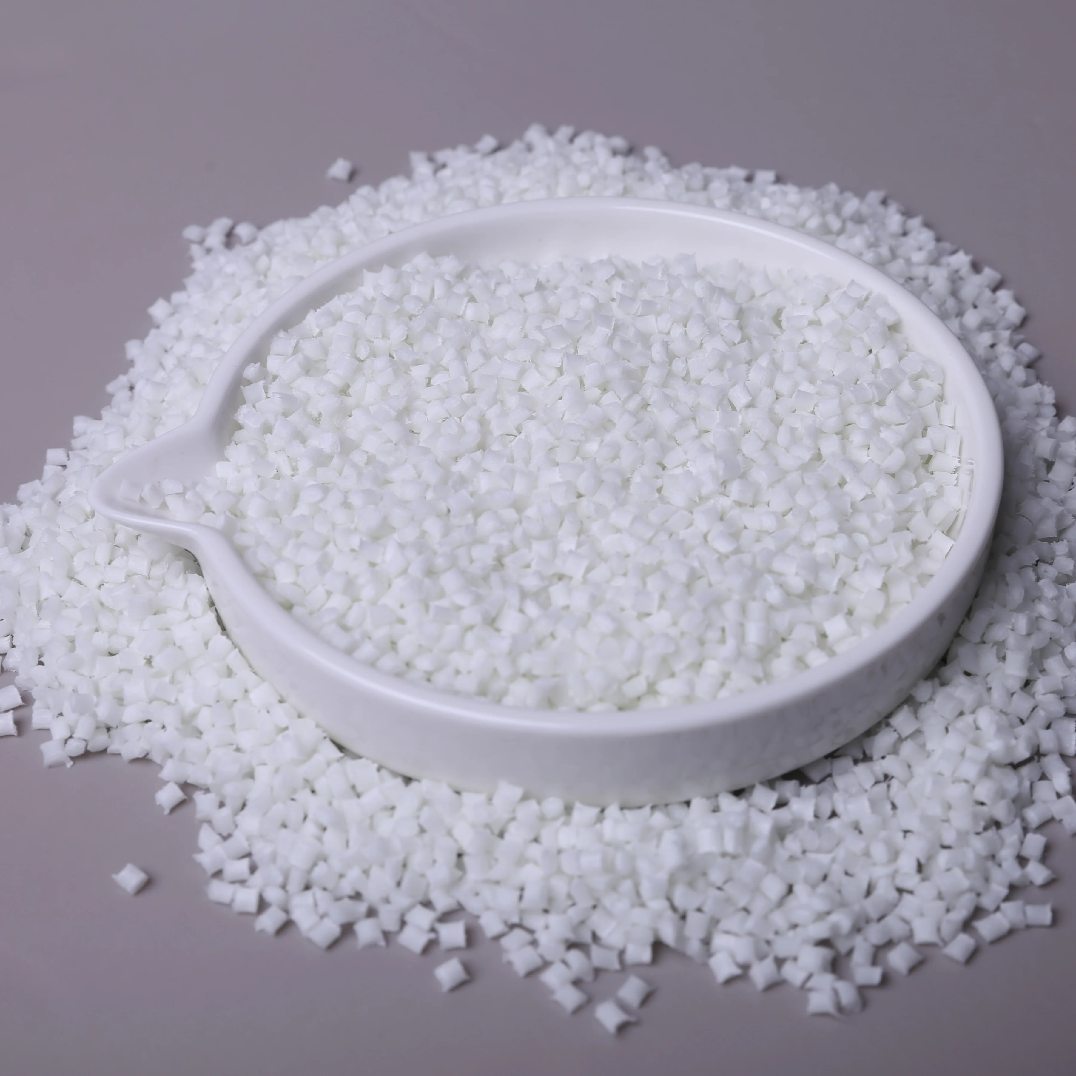 LG CHEM LUMID GP2500A(W) Glass fiber filled 50% PA6 resin nylon6 granules GF50 polymide6 resin for baby prams