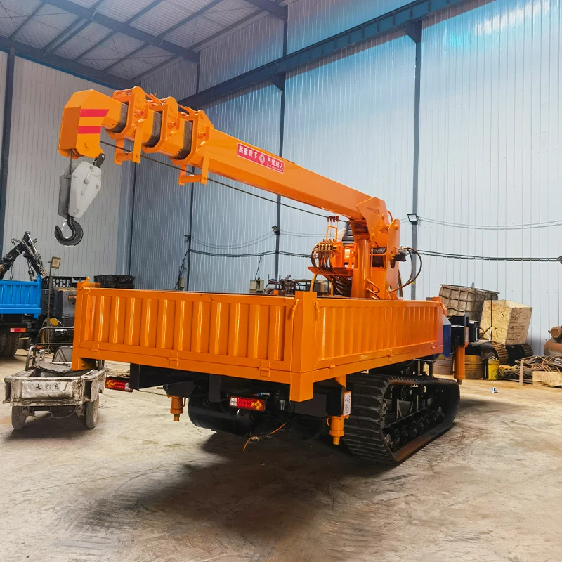 Jib  Crane Crawler Transport Truck With Crane For Engineering Construction