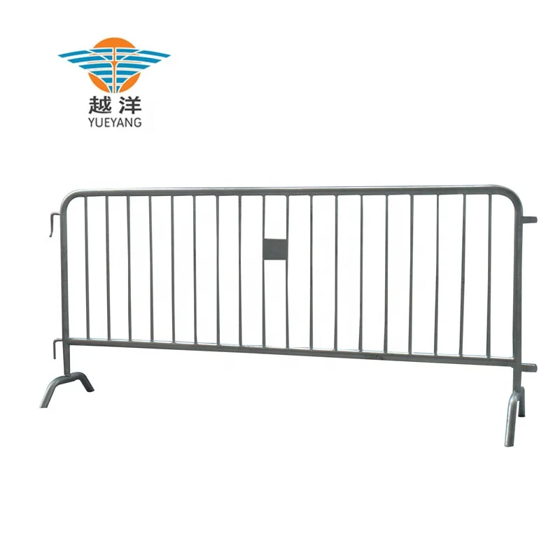 Interlocking movable galvanized steel temporary safety road barriers for sale