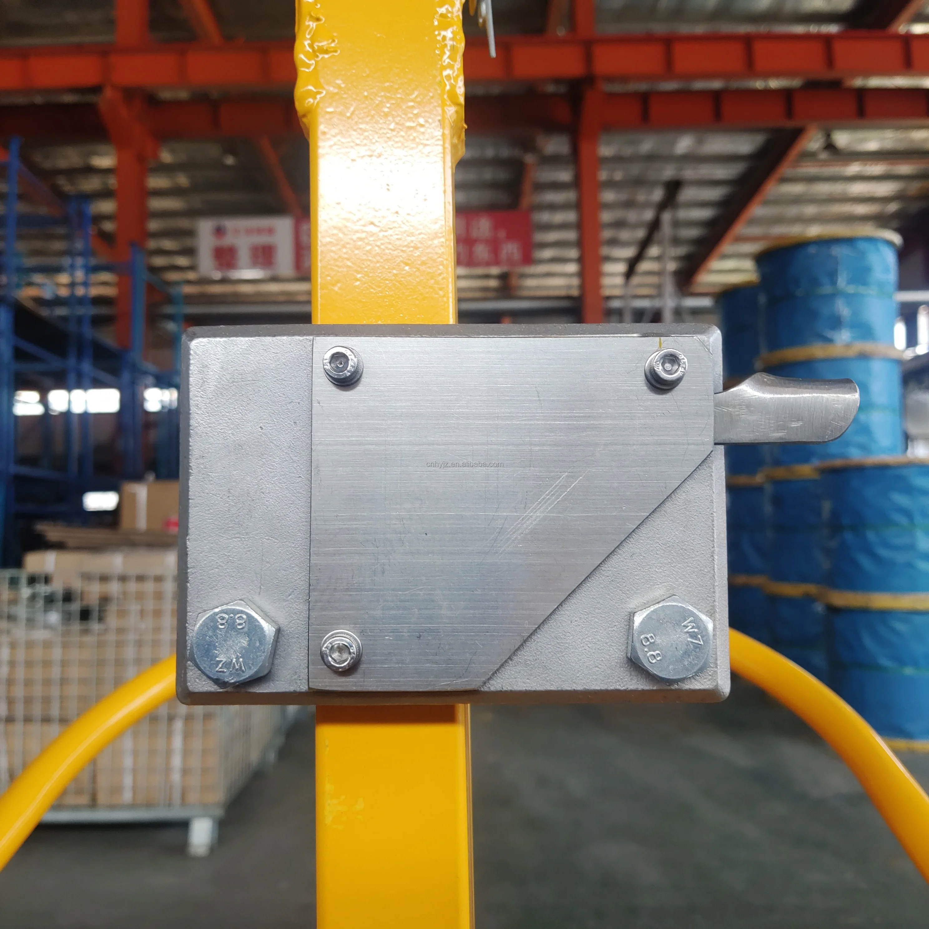 Huiyang ZLP250 single-person Suspended Rope Platform  for the building facade work