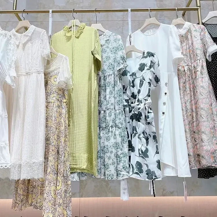 2024 Stock dresses tops T-shirts pants Mix and match products, brand new and used clothes