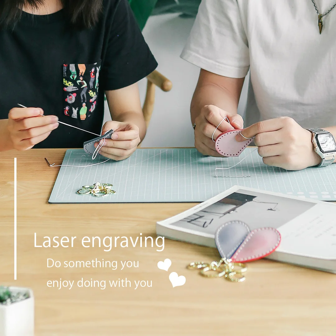 Брелок из эпоксидной смолы