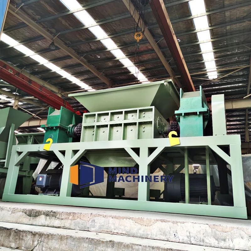 Building wooden board and rock wool board shredder