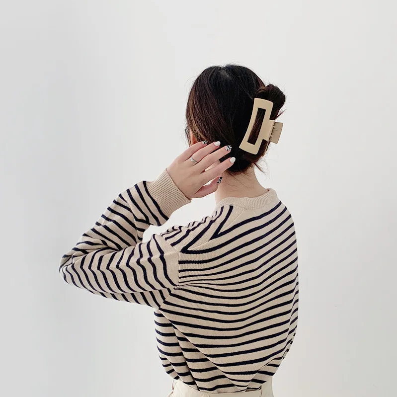 good quality PC material matte claw clips rectangle 10.5cm claw clip big hair claw clip for women