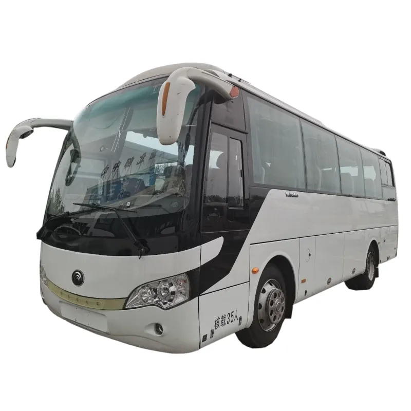 Подержанный автобус для дальнего следования yotong продажи в Уганде на 49 мест