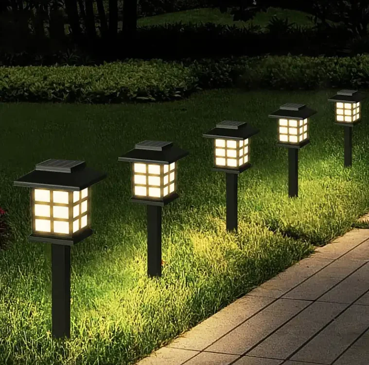 Solar Outdoor LED Lawn Small House Light Mini Solar Palace Light Courtyard Atmosphere Garden Light