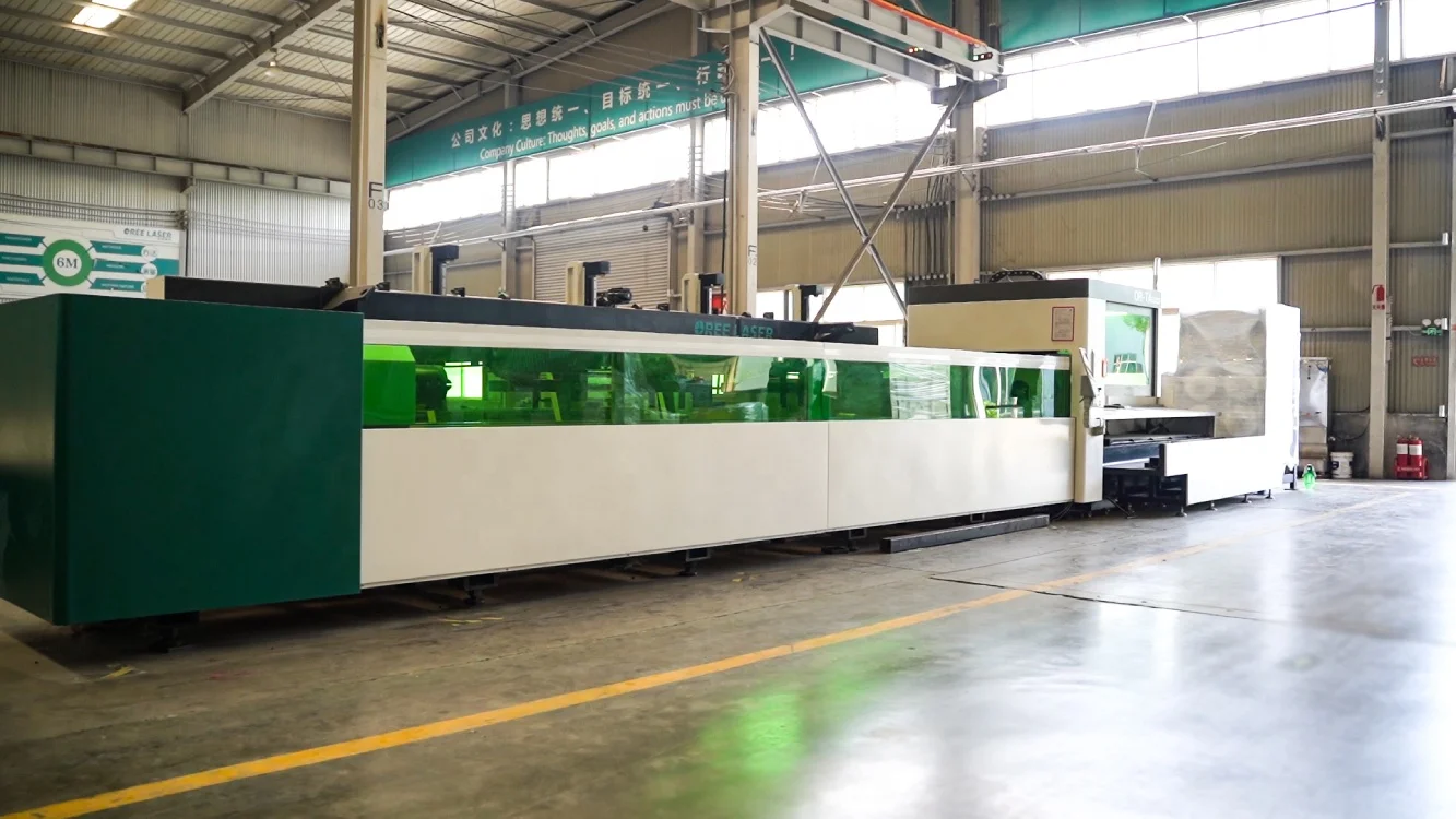Oree 6 Meter 12 M Fiber Laser Cutting Machine for Small Pipes 3000W 6000W