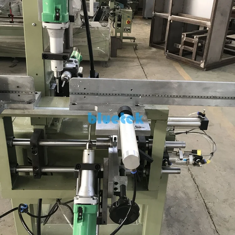 SCX02-3-60 Factory Supplier UPVC PVC Window Water Slot Milling Machine 3 Axis For Sale