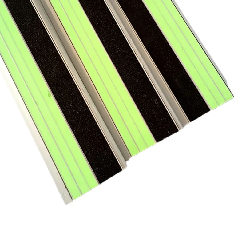 china Factory Manufacturer Customized Safety Anti Slip Stair Nosing stair