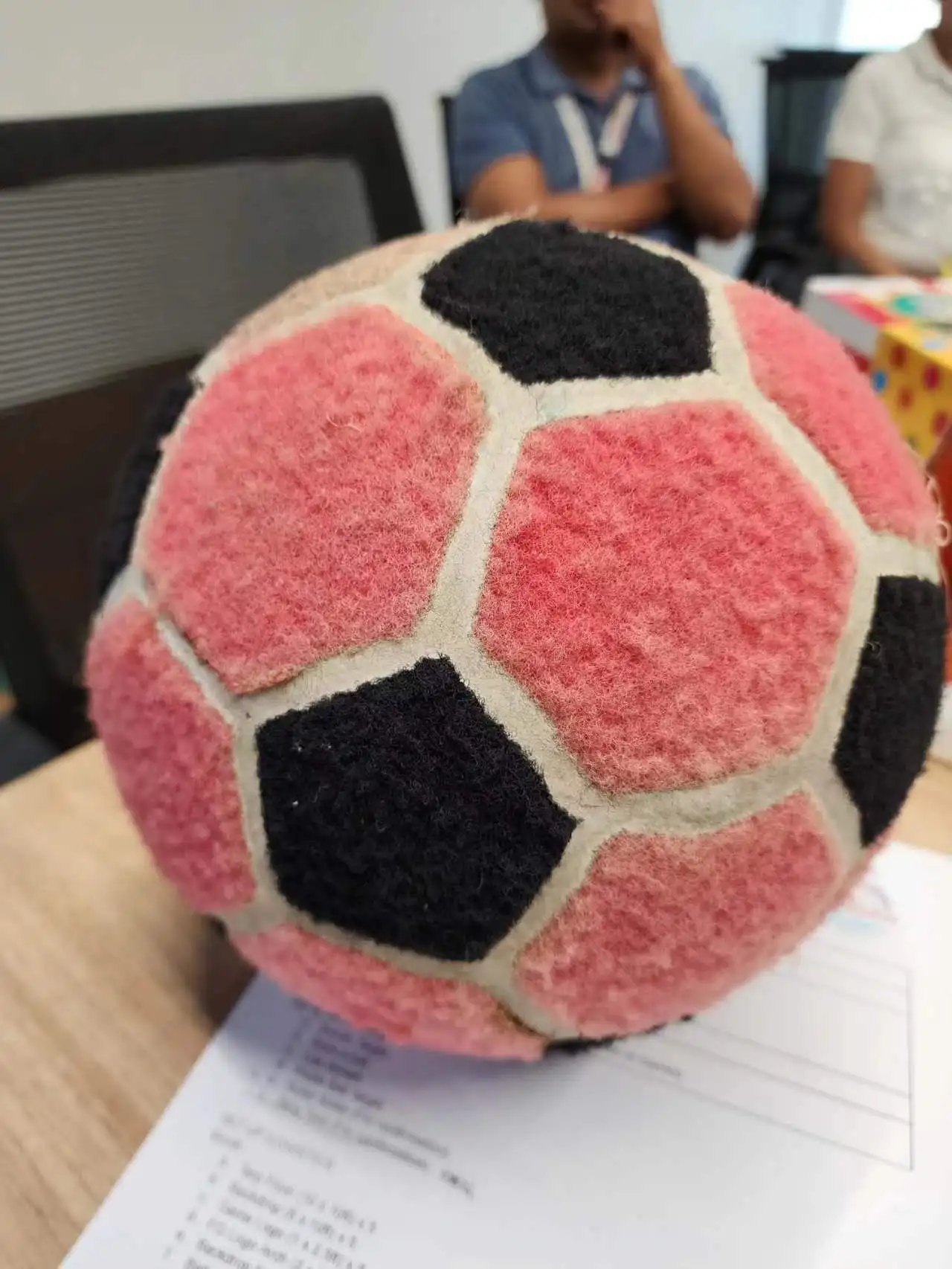 Indoor Super Carnival Soccer Ball velcro Dart Balls, Inflatable Football Tossing Sport Games,target Throwing Sport Games for Sa