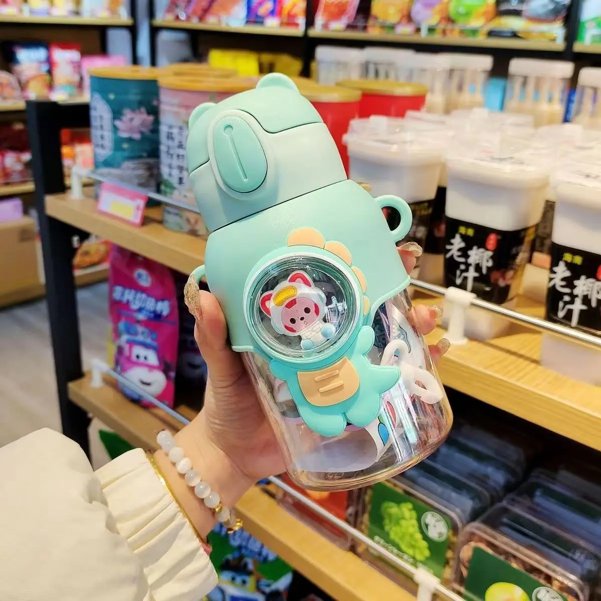 Cute Design Cartoon Plastic Water Bottle Kids 600ml Bpa Free Water Bottles Cup With Strap And Straw