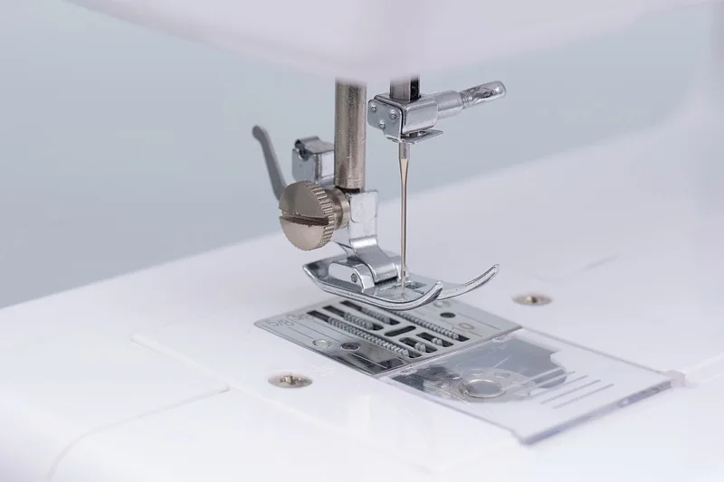 VOF FHSM-705 VOF 12 stitches household double needle family flat seamer sewing machine