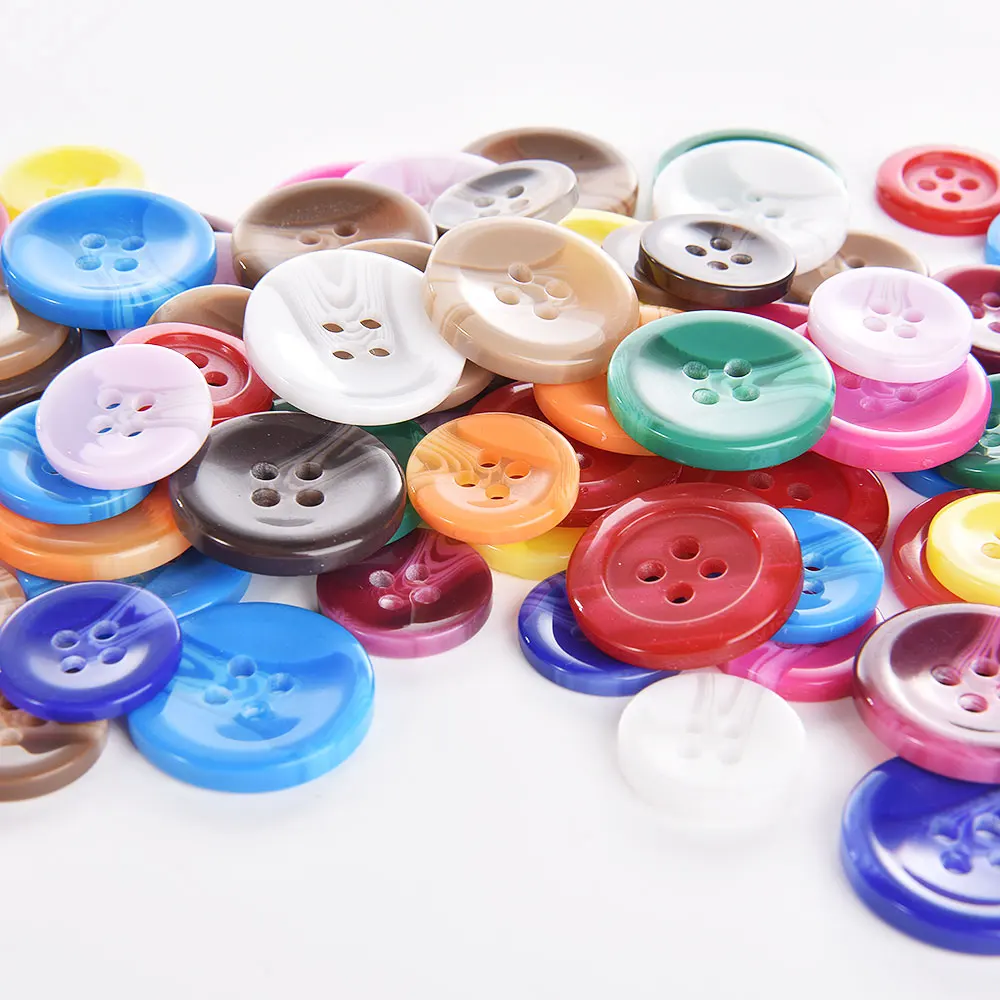 Hot selling Solid Color Sewing 4 Hole Polyester Resin Button for Cloth