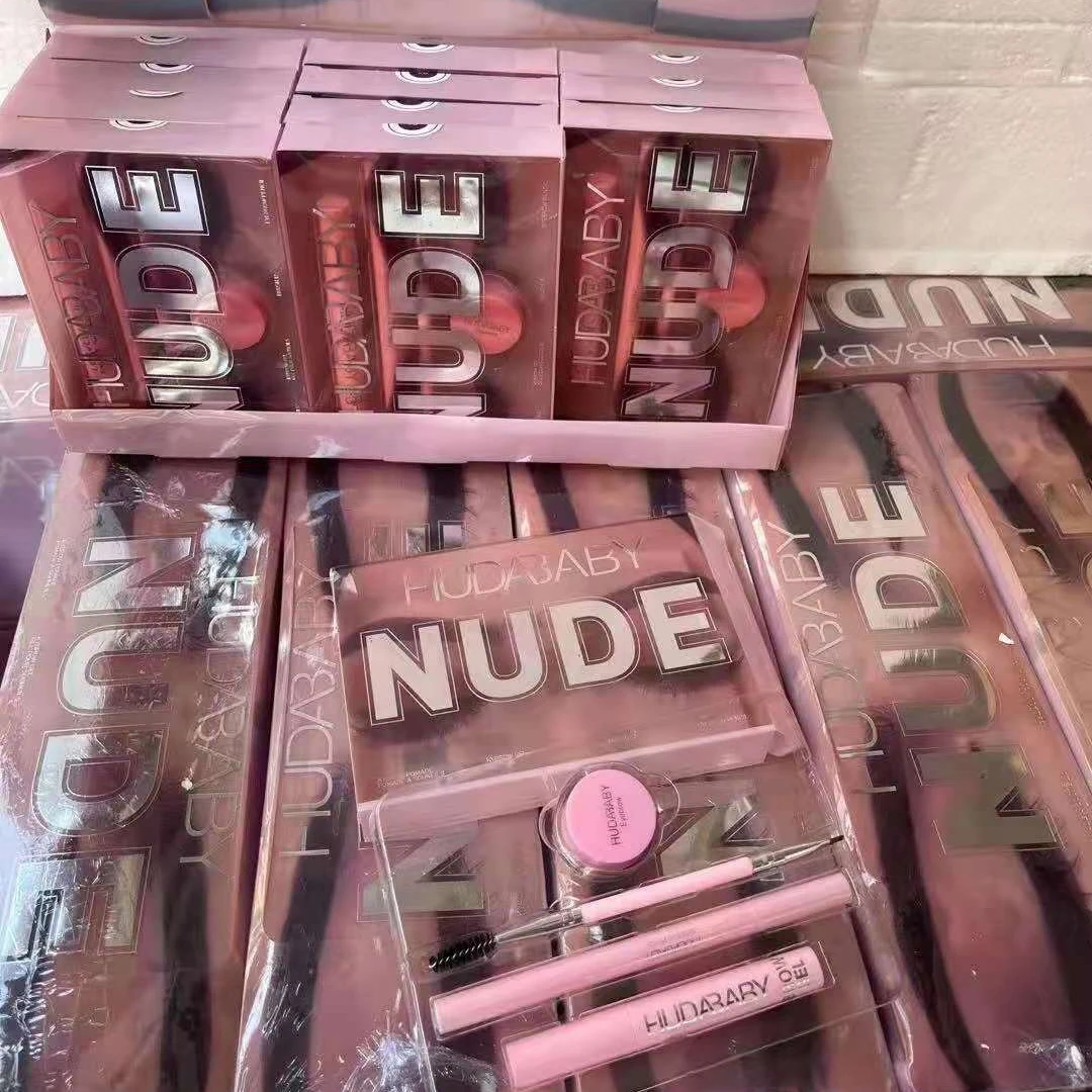 The new Hudababy Eye Make-up, Eyebrow pencil and blush multi-colour set