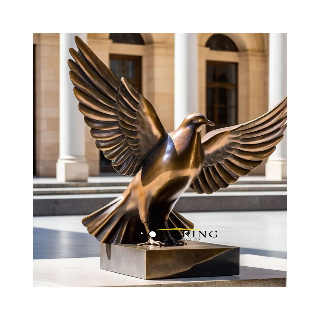 Bronze large Eagle statue for outdoor decor Exquisite Casting Bronze Falcon Sculpture for garden