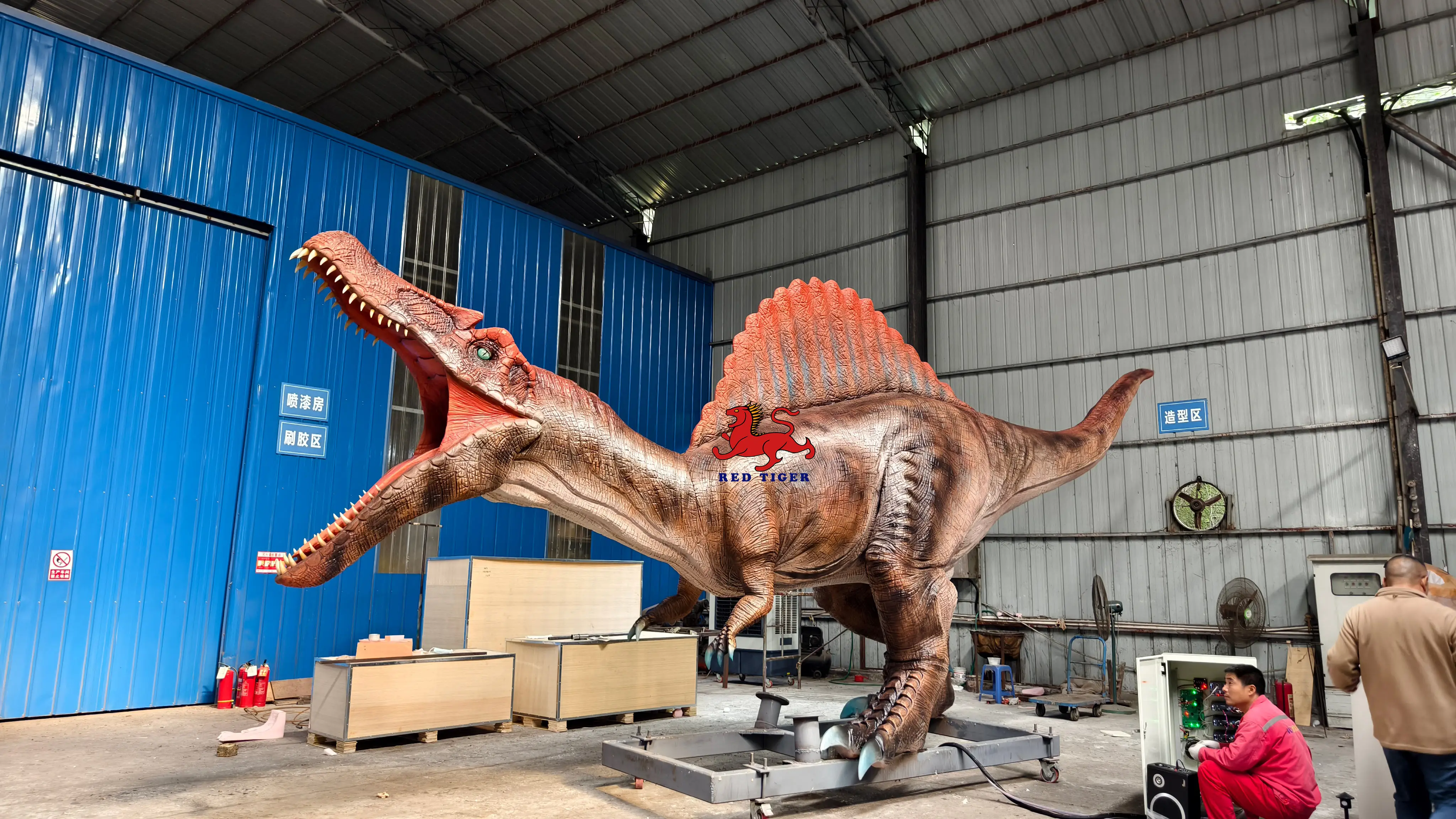 Jurassic Life Size Spinosaurus Mechanical Simulation Animatronic Dinosaur Sculpture For Dino Park Bar Restaurant Mall