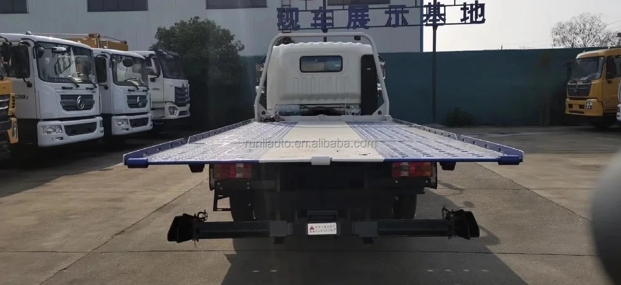HOWO 5 Ton Tow Truck Wrecker Flat Bed Towing Recovery Truck Tilt Tray Tow Truck