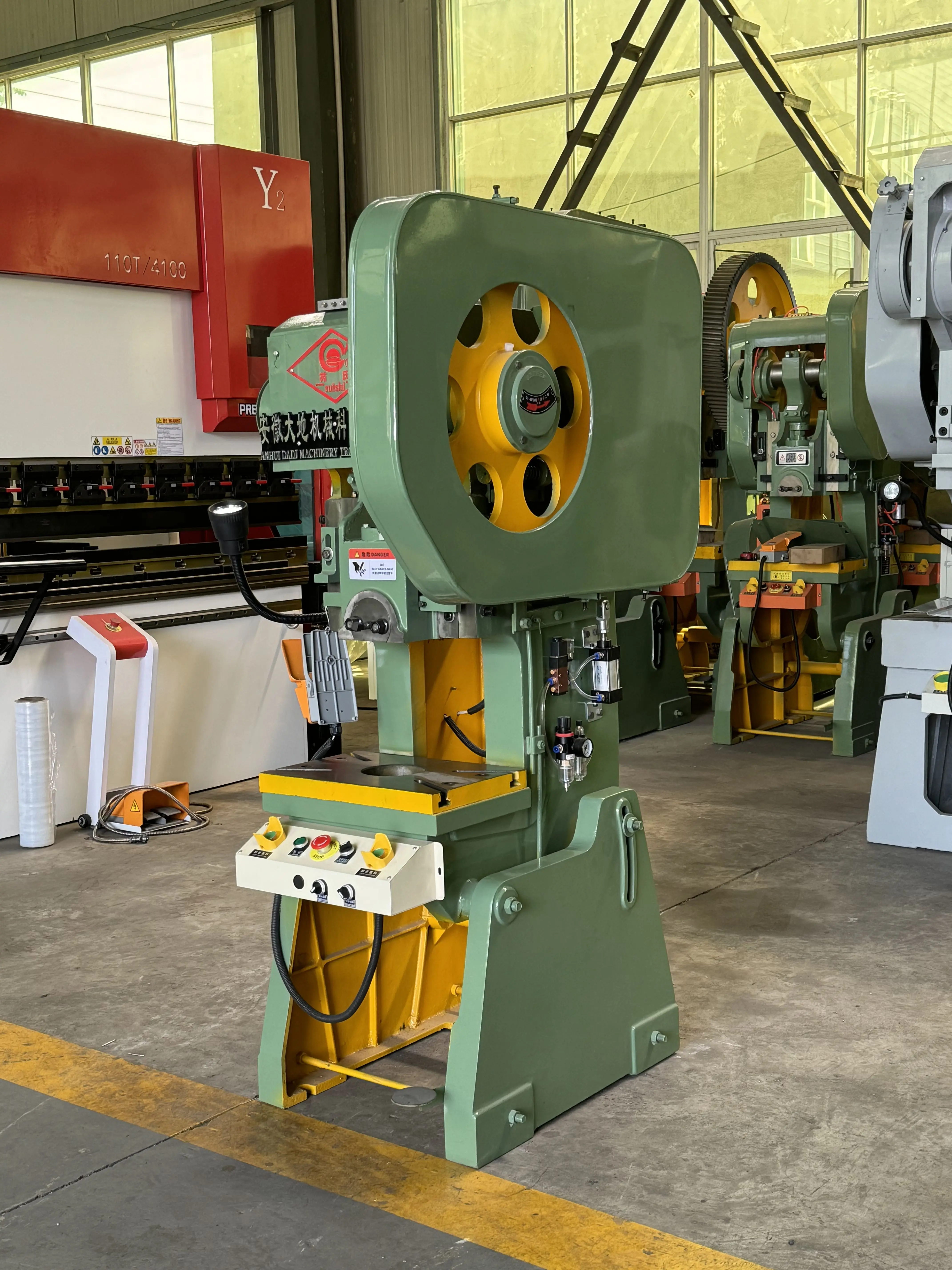DADI Mechanical Power Press J23-10t Steel Punching Machine High Quality Eccentric Press