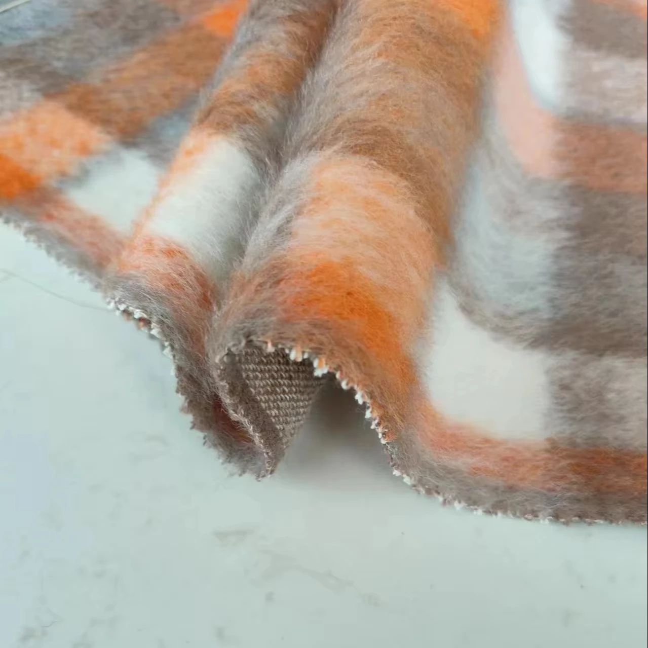 Wholesale wool  Polyester Yarn Dyed Plaid Flannel Fabrics Woven brushed Tweed Wool Fabric For Coat