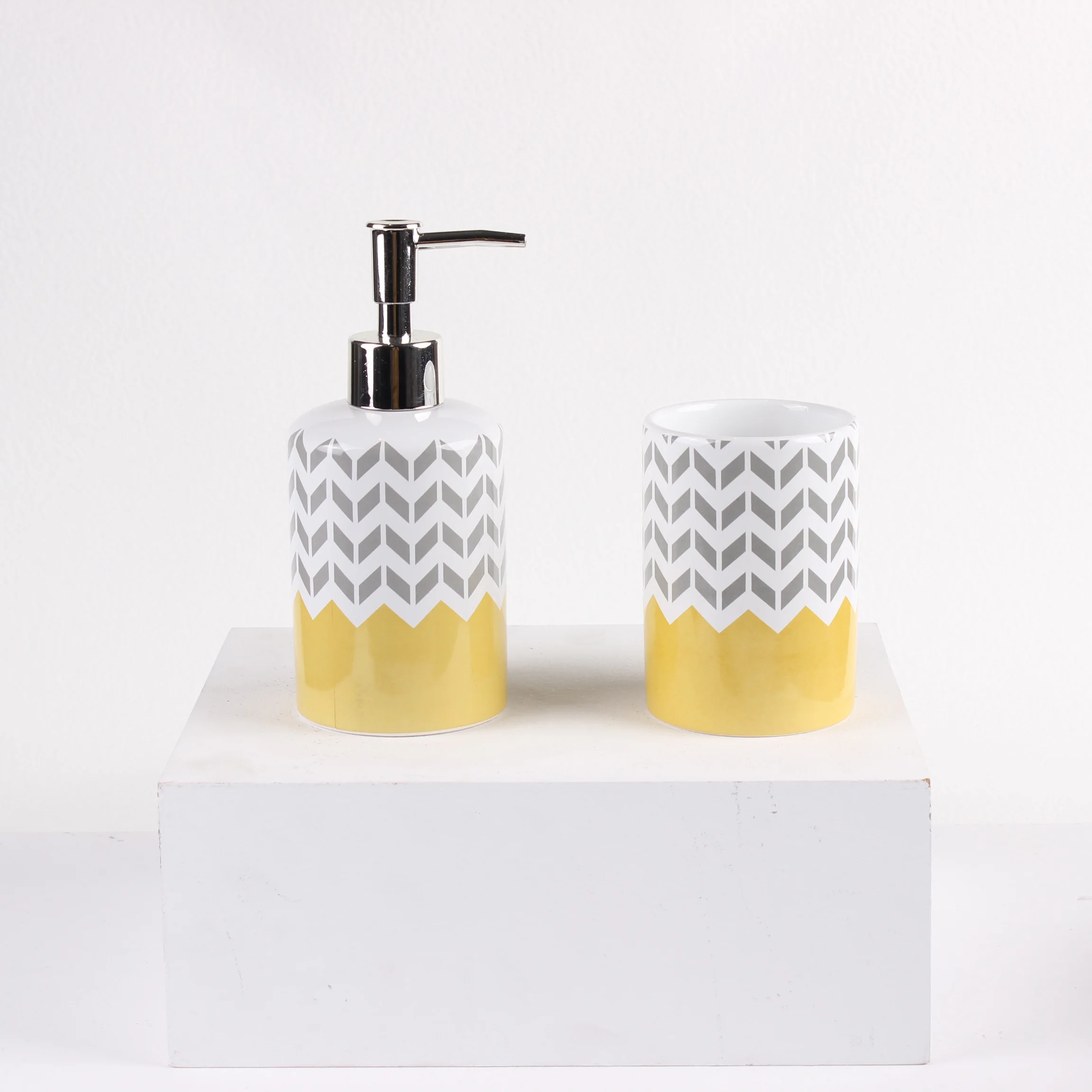 Bathroom Decor Set Ceramic Bathroom Accessories Shower Curtain Set For Bath Gift Set