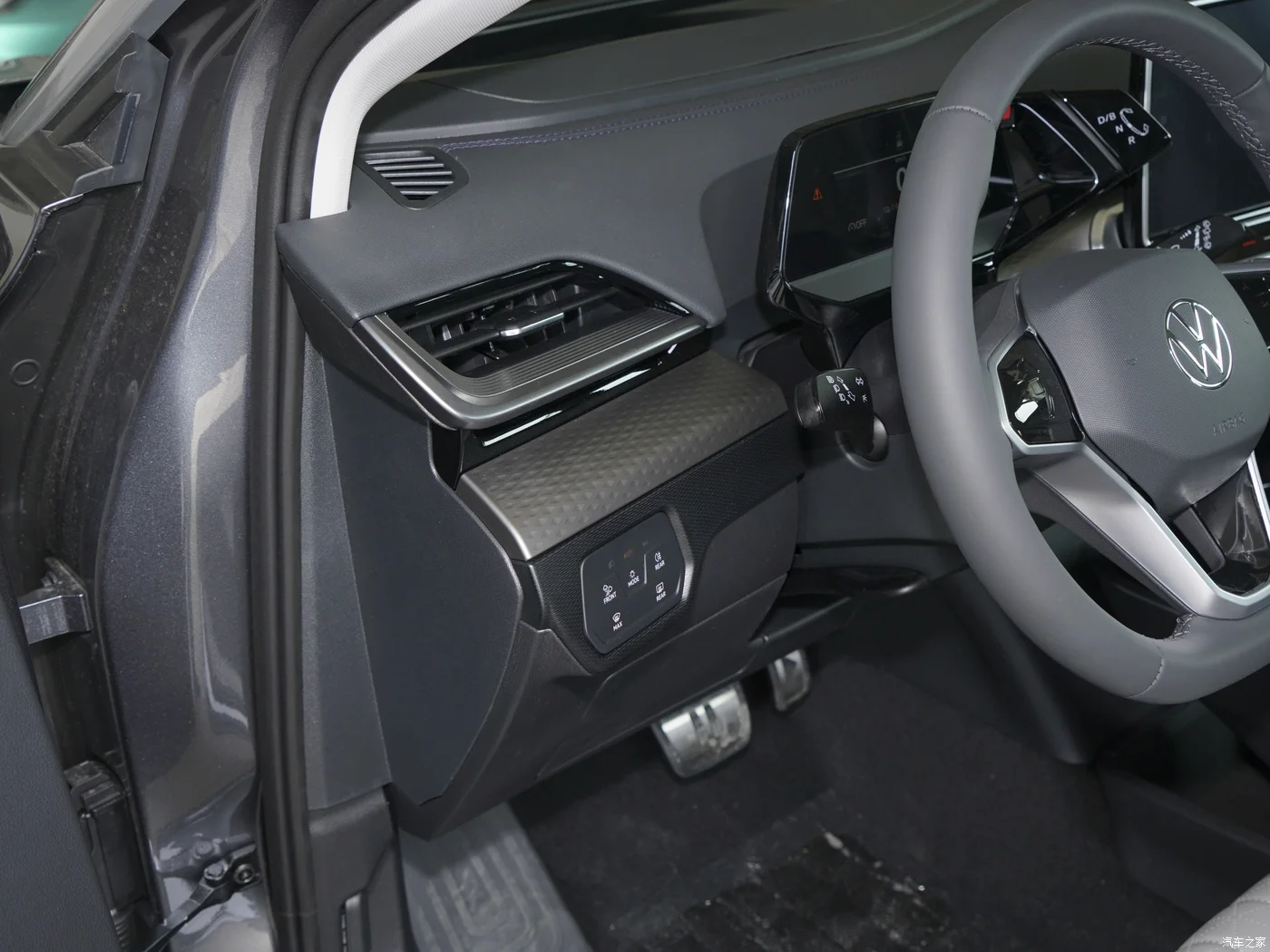 HUGE AUTO Vw Id.6X 2024 New Electric Vehicle 160Km/h Electric Range 555KM 4WD Electric Cars