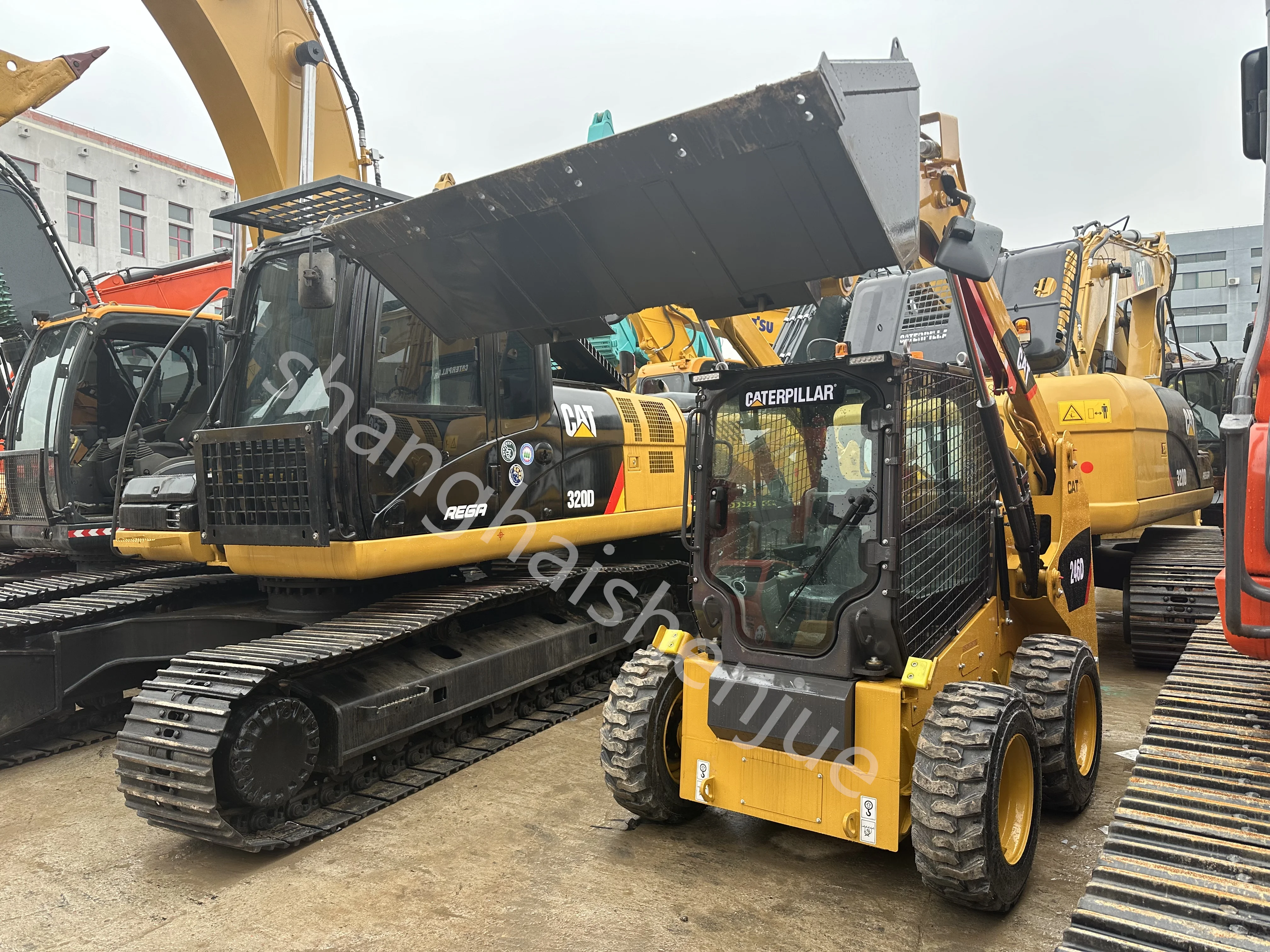 Фронтальный погрузчик