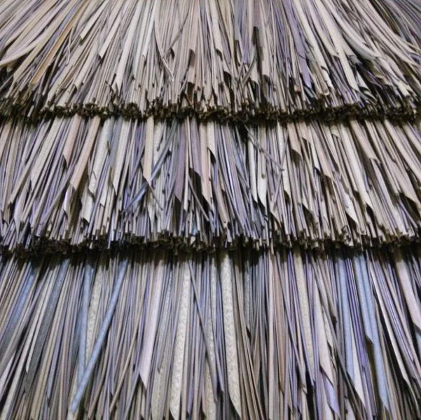 Green Dark Tropical Windproof Bali Hut Art Roofing Materials Synthetic Thatch  for Sale