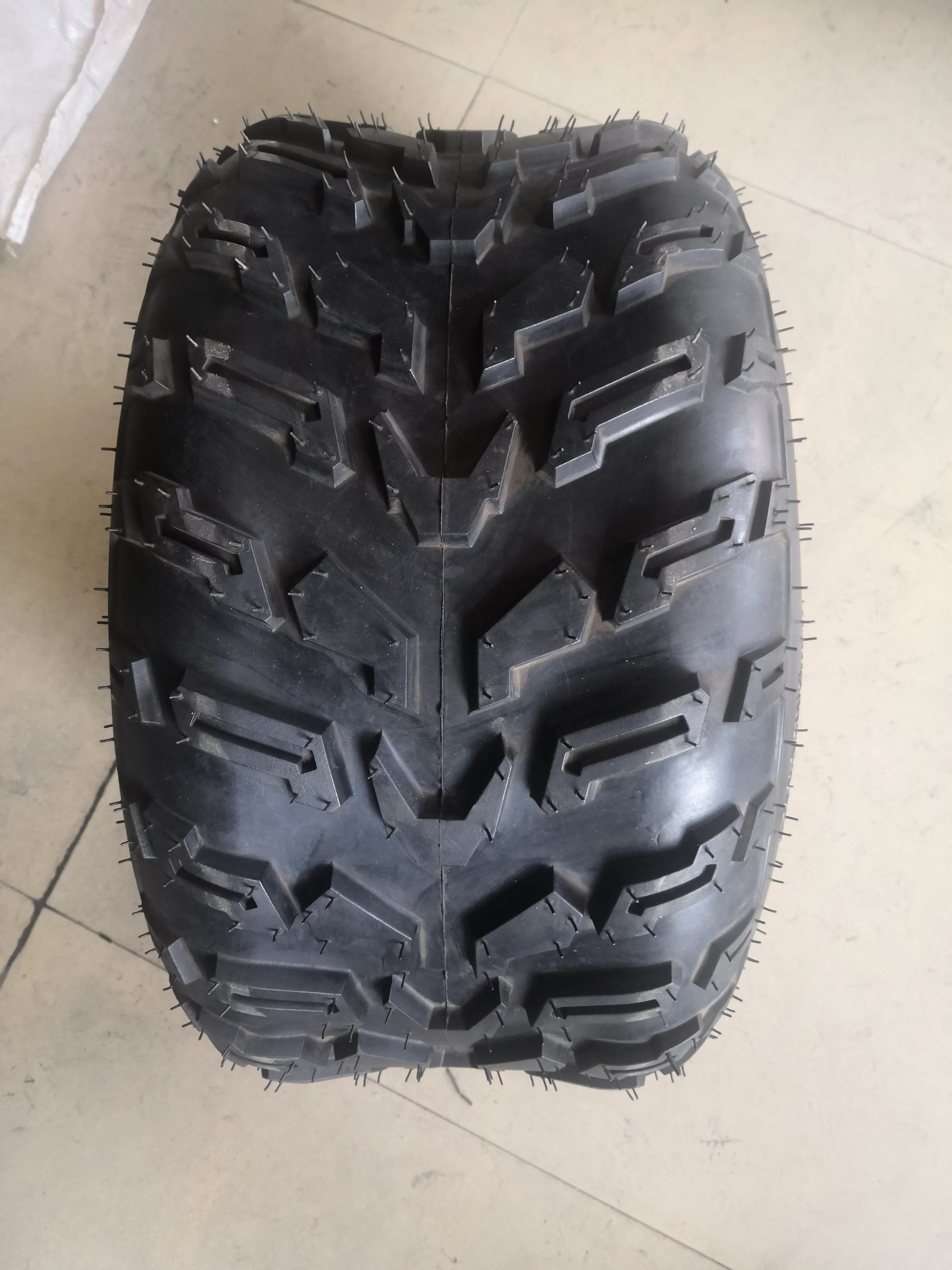 Size 21x7-10 23x7-10 22x10-10 ATV Tyre Manufacturer