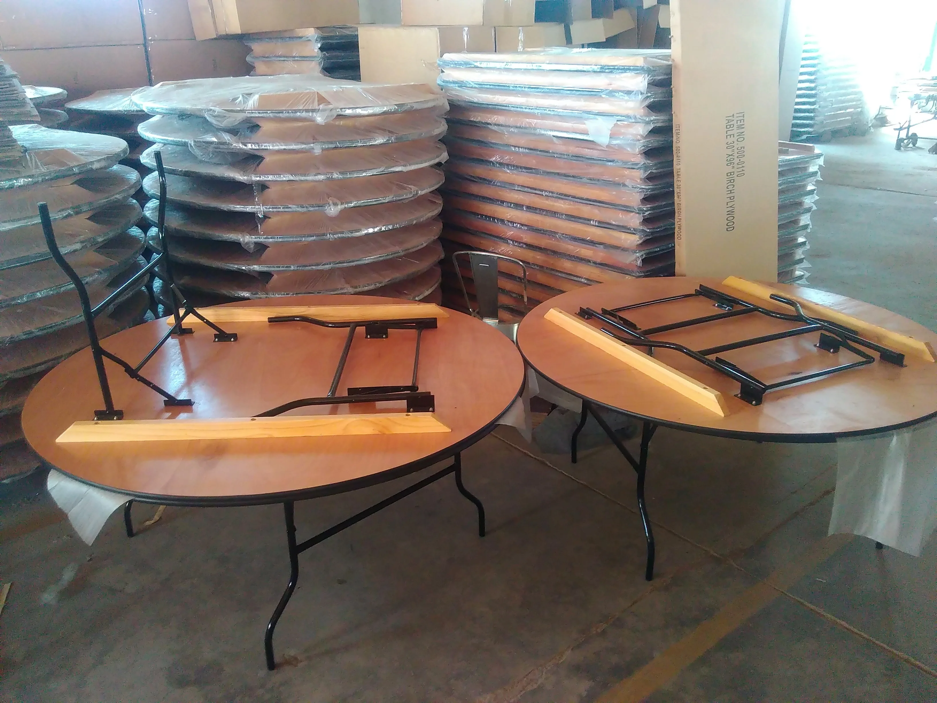 6-10 people Factory Dining Banquet Round Folding Wooden Table