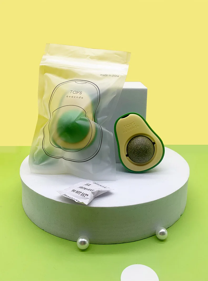 Wholesale Fashion Pet 360 Rotatable Cat Mint Toy Ball Avocado Shape Catnip Cat Toy