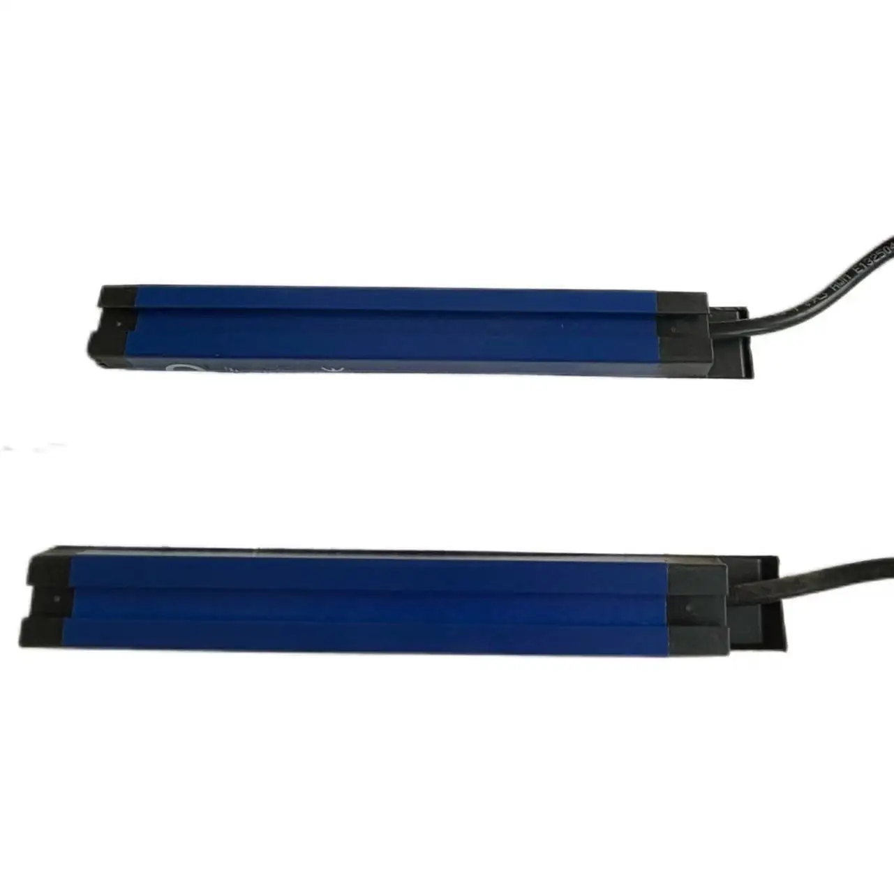 CX0RN/05-016V1 Оригинальный емкостный датчик приближения микродетекторы для торга