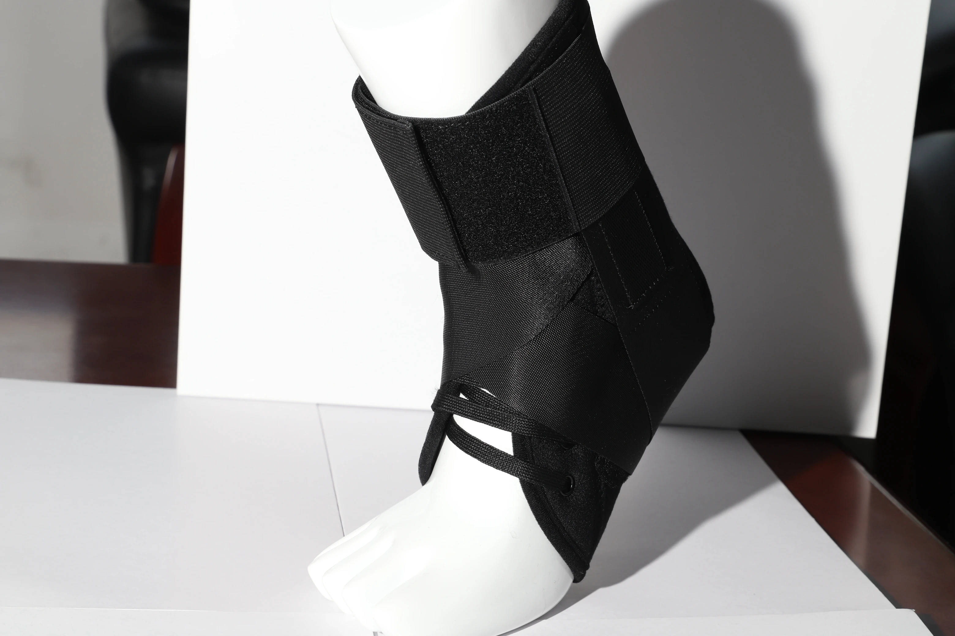 Kangda  black adjustable ankle brace lace up ankle support Ankle Pain Sprain Guard Strap Brace